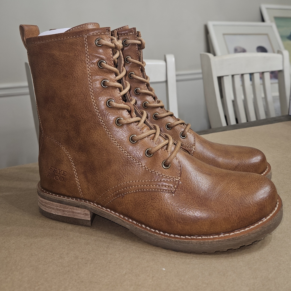 FRYE AND CO. Brown Leather Combat Boots